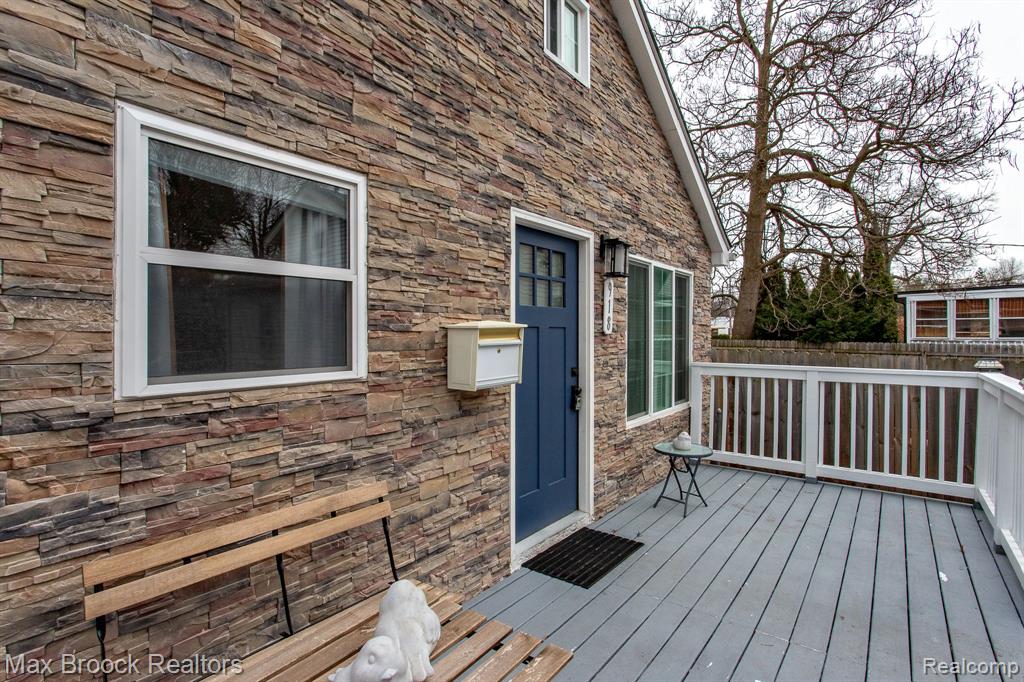 918 ALBERTA Street, Ferndale, MI 48220 — Photo 44