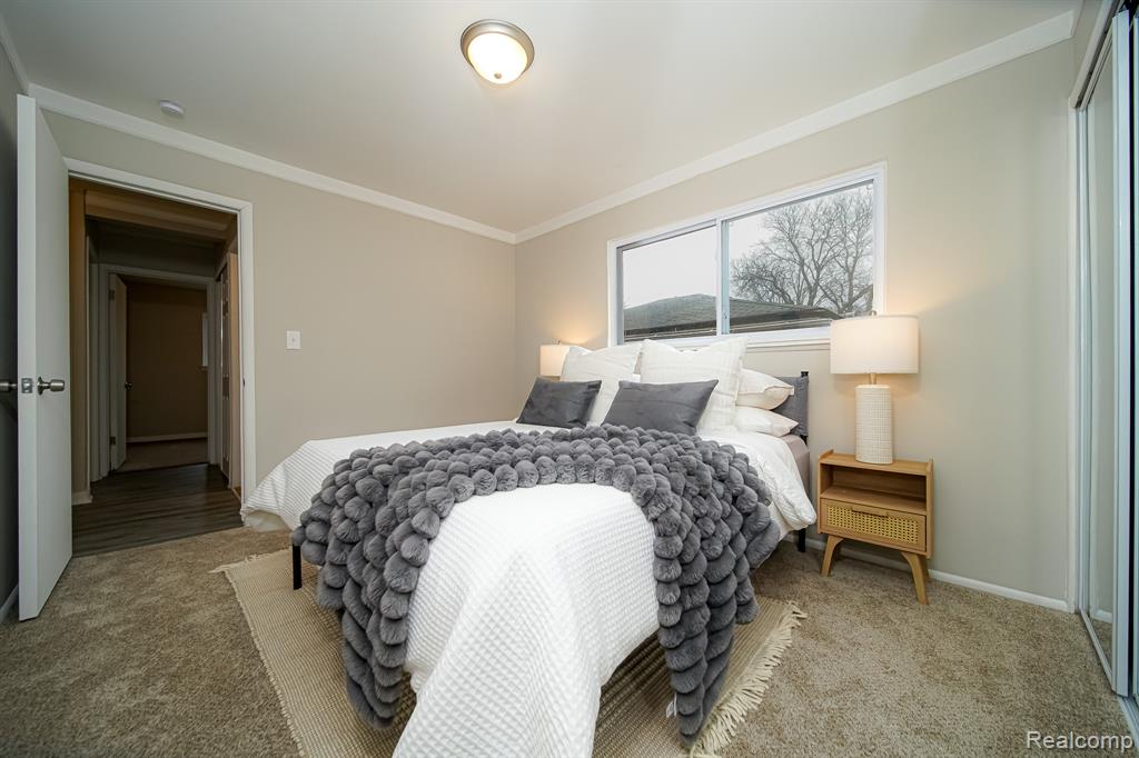 30644 HAYES Road, Roseville, MI 48066 — Photo 35