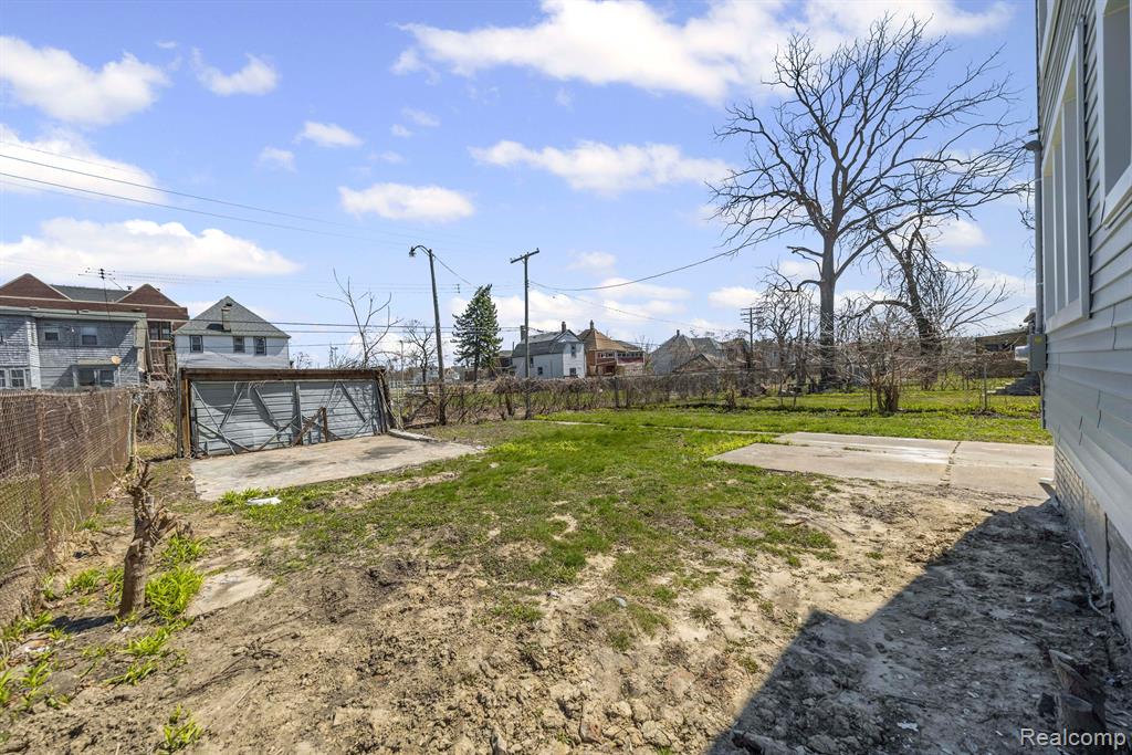 4180 SEMINOLE Street, Detroit, MI 48214 — Photo 36