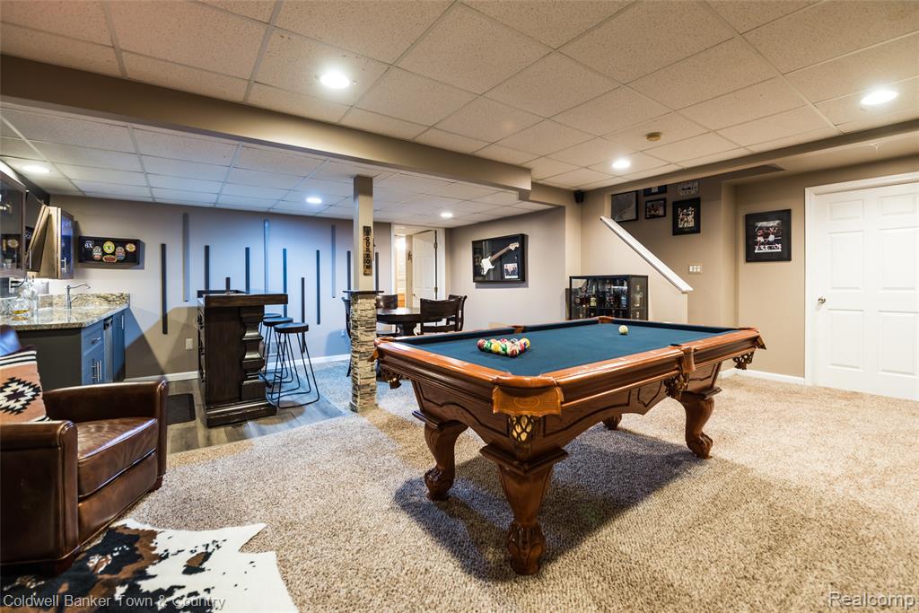 47740 Royal Pointe Drive, Canton, MI 48187 — Photo 37