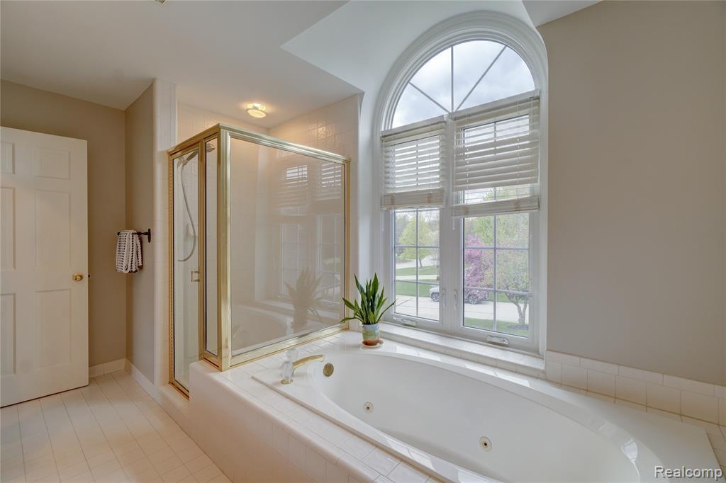 3066 Woodcreek Way, Bloomfield Hills, MI 48304 — Photo 30
