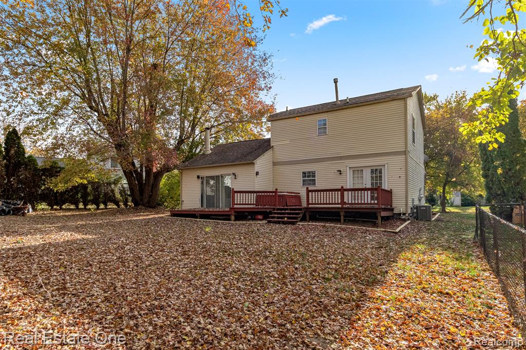 7985 Faircrest Drive, Ypsilanti, MI 48197 — Photo 6