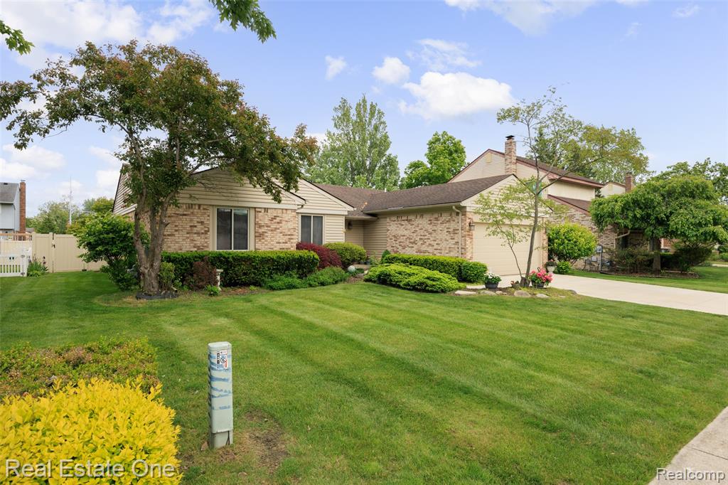 1194 Paddington Road, Canton, MI 48187 — Photo 3