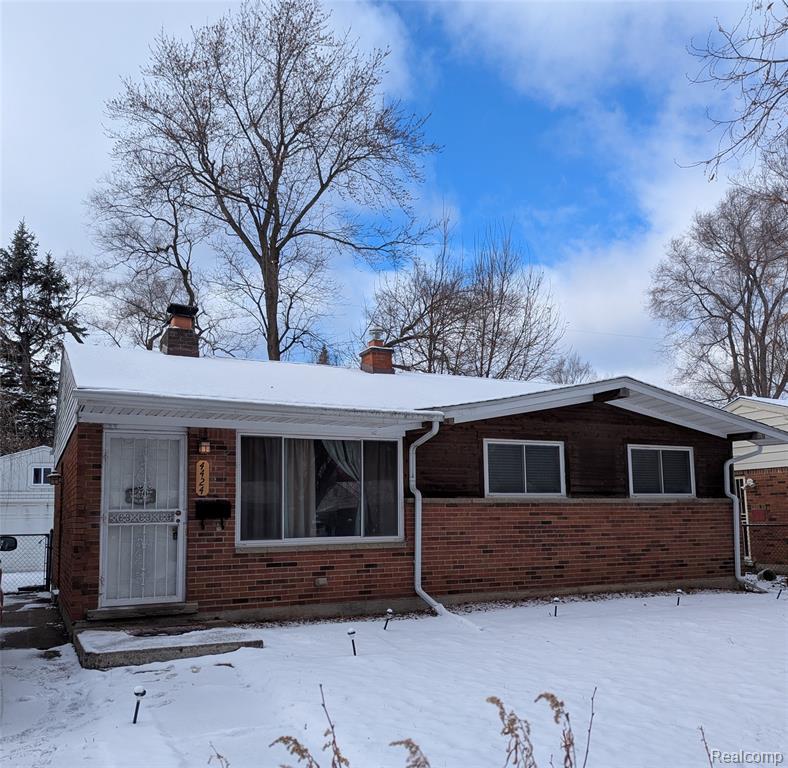 4424 Cheyenne Avenue, Flint, MI 48507 — front exterior