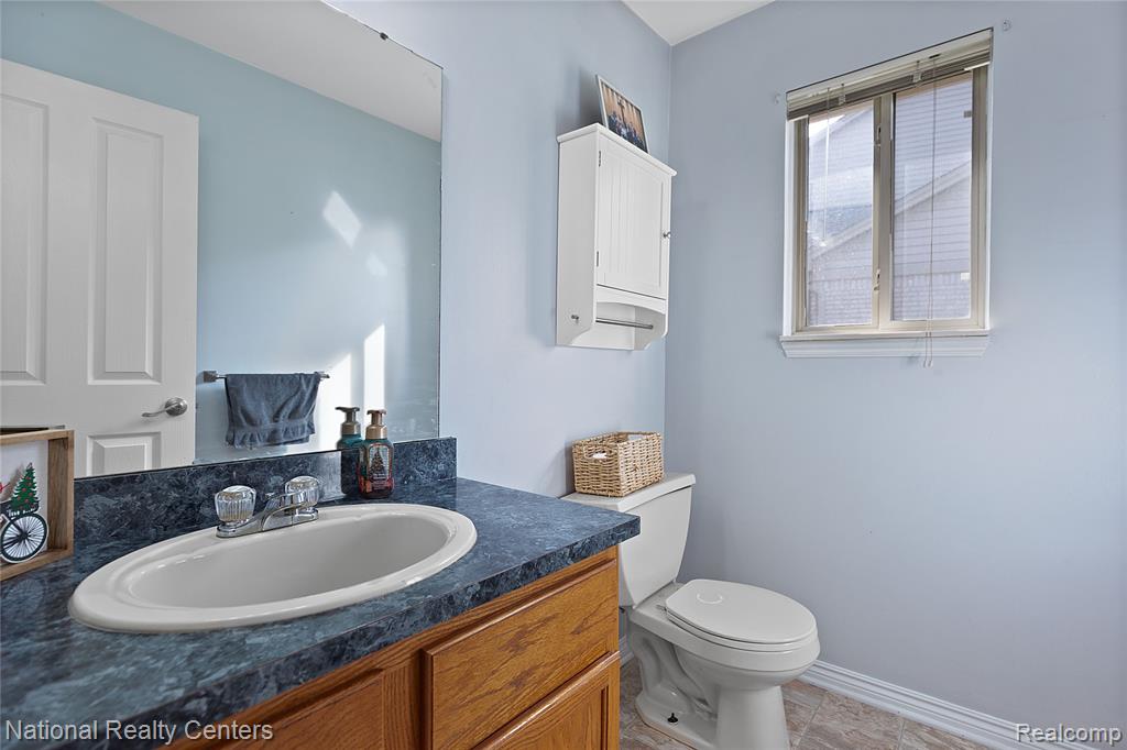 50049 Dove Lane, Chesterfield, MI — Photo 27