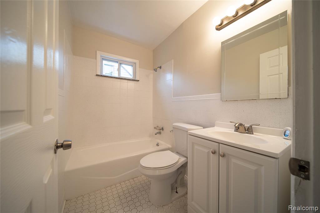 438 Ford Boulevard, Lincoln Park, MI 48146 — Photo 33