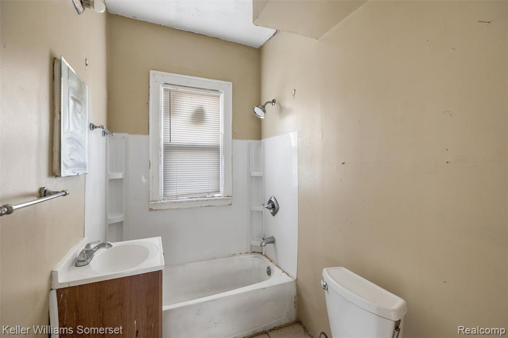 15766 Ferguson Street, Detroit, MI 48227 — Photo 9