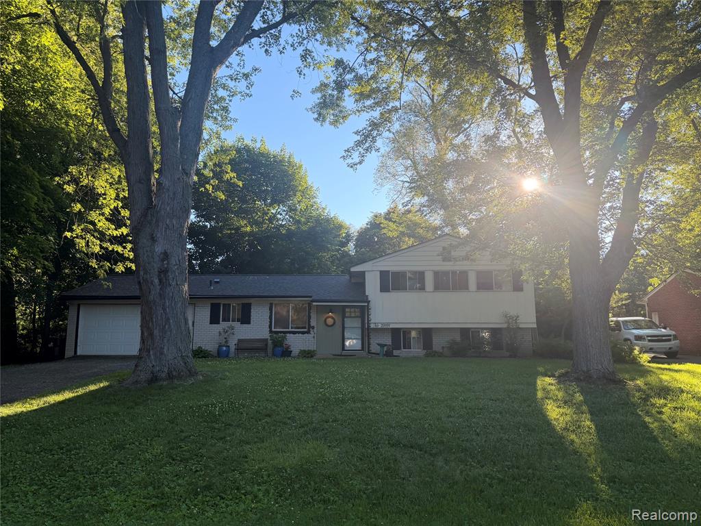 29191 Bannockburn Street, Farmington, MI 48334