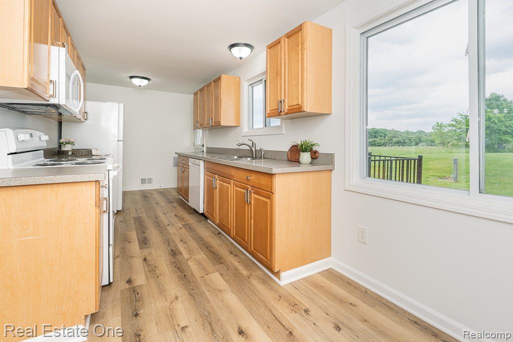 8249 Beers Road, Swartz Creek, MI 48473 — Photo 10