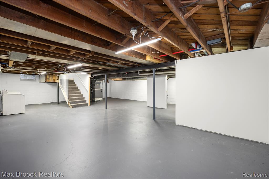 17348 Hilton Street, Southfield, MI, 48075