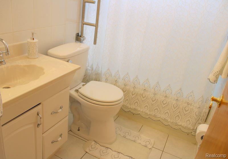 7687 CORTLAND Avenue, Allen Park, MI 48101 — Photo 41