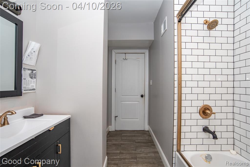 30 Lawrence Street, Detroit, MI 48202 — Photo 28