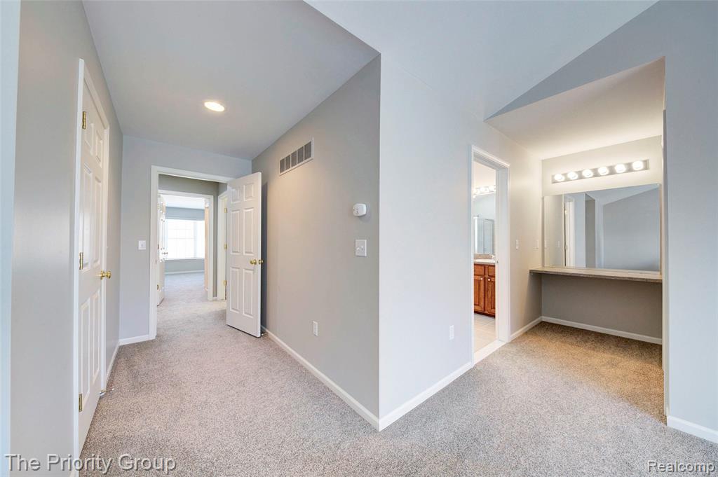 6083 Village Court, Clarkston, MI — Photo 51