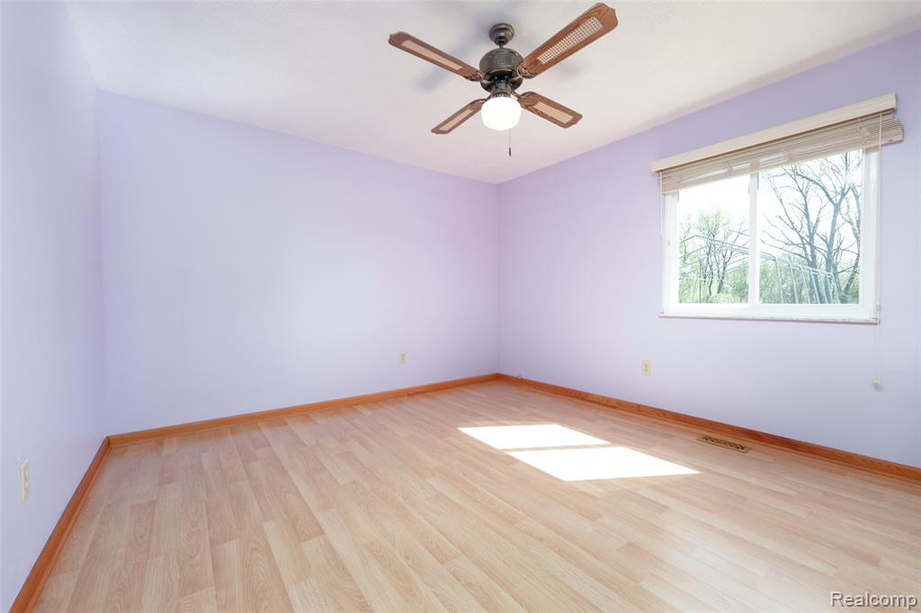 11891 Post Lane, South Lyon, MI 48178 — Photo 24