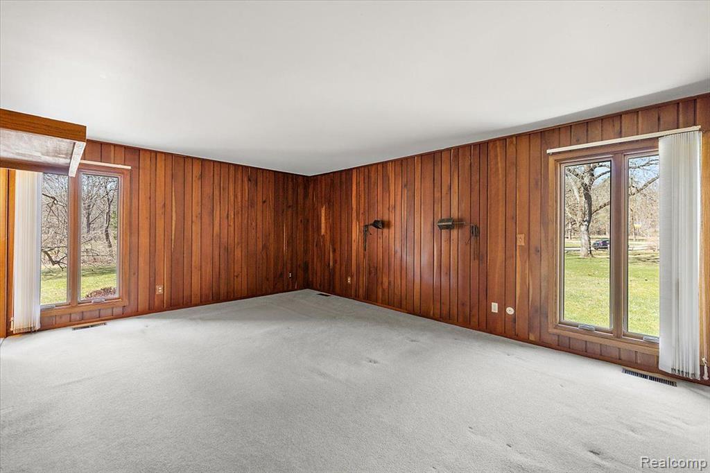 6145 BLUE BEECH Road, Rochester Hills, MI 48306 — Photo 31