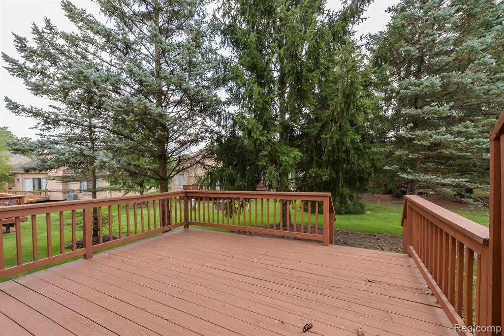 35037 Red Pine Drive, 116, Farmington Hills, MI 48335 — Photo 22
