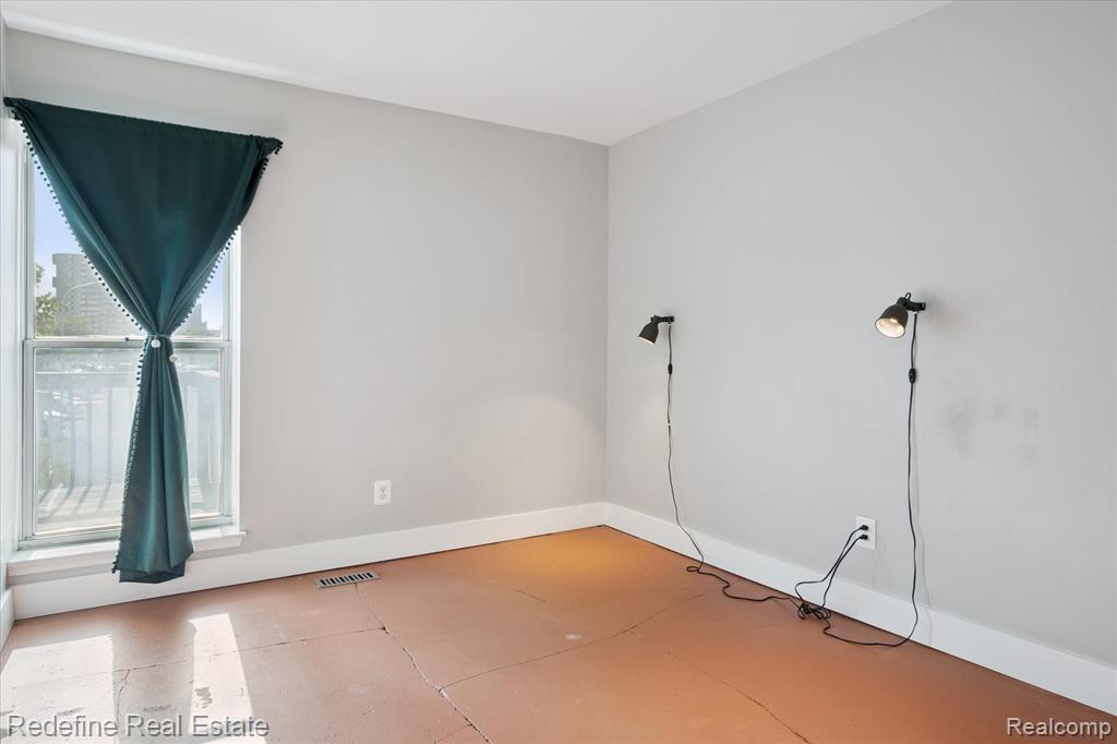 610 Saint Maron Place, Detroit, MI 48207 — Photo 15