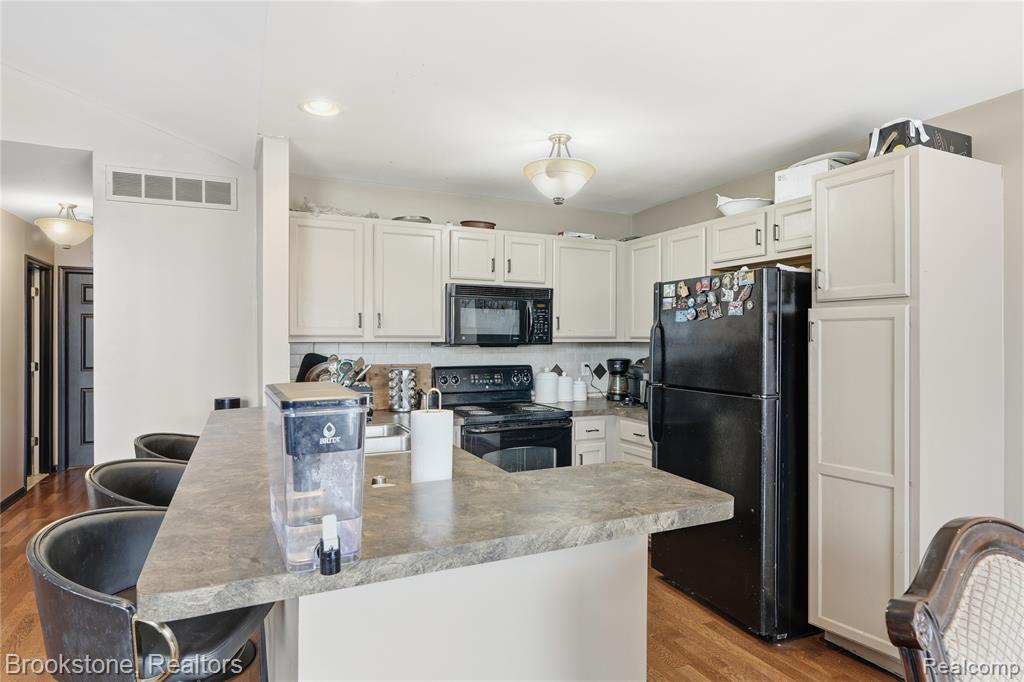 15308 Yale Drive, Clinton Twp, MI 48038 — Photo 10