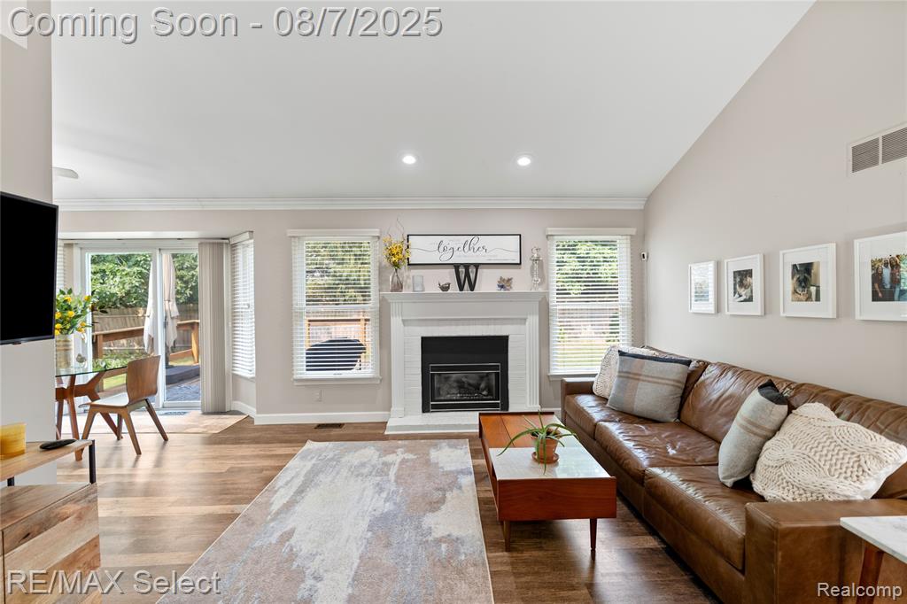 8052 Rose Lane, Goodrich Vlg, MI — Photo 15