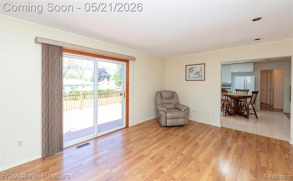 2445 Liverpool, Auburn Hills, MI 48326 — Photo 21