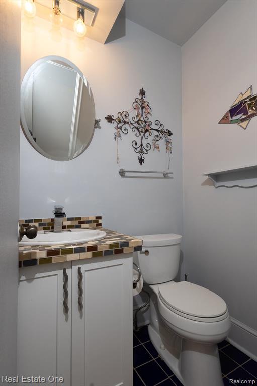 930 BRIDGE PARK Drive, Troy, MI 48098 — Photo 18