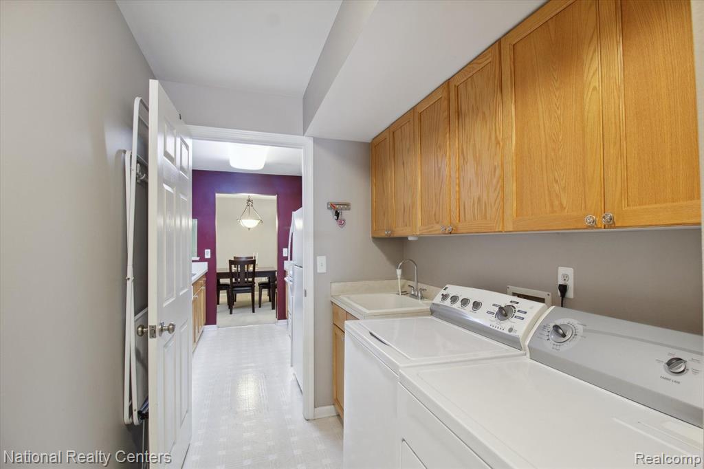 4727 BERKSHIRE Drive, 197, Sterling Heights, MI 48314 — Photo 15