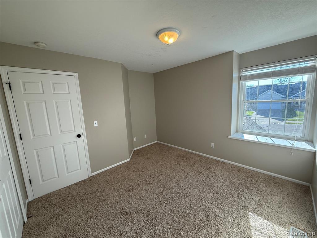 7172 Kings Way, Flushing, MI 48433 — Photo 23