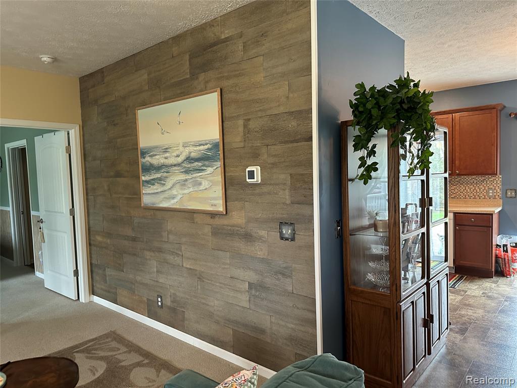 895 E Wardlow Road, Highland, MI 48356 — Photo 3
