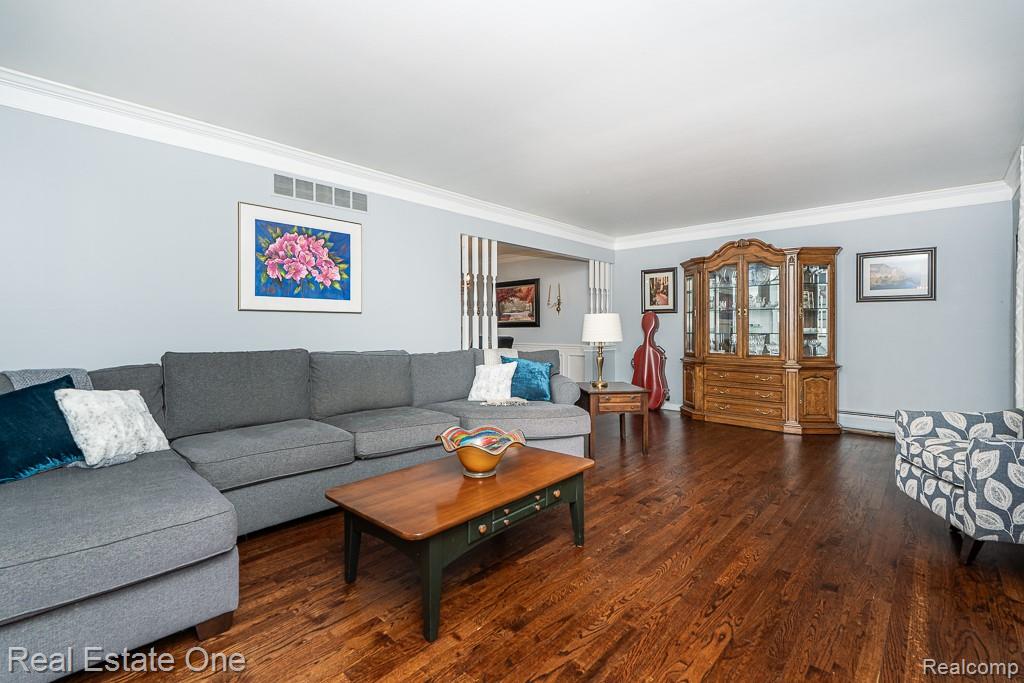 4203 Sugar Grove Court, Troy, MI 48098 — Photo 6