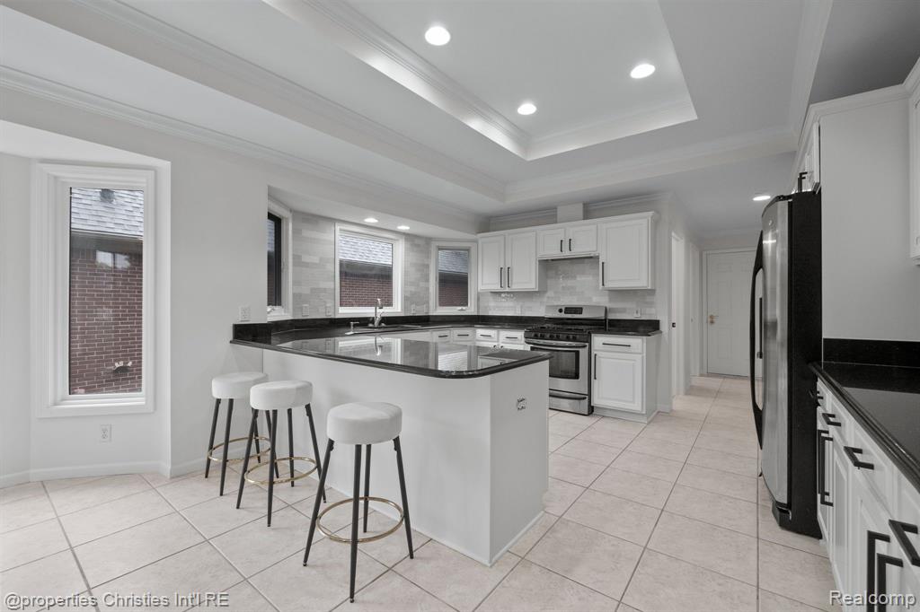 54582 CABRILLO Drive, Macomb, MI 48042 — Photo 11