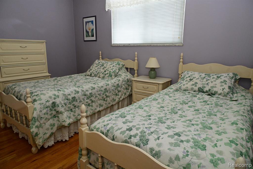 4160 MONTGOMERY Drive, Shelby Twp, MI 48316 — Photo 43