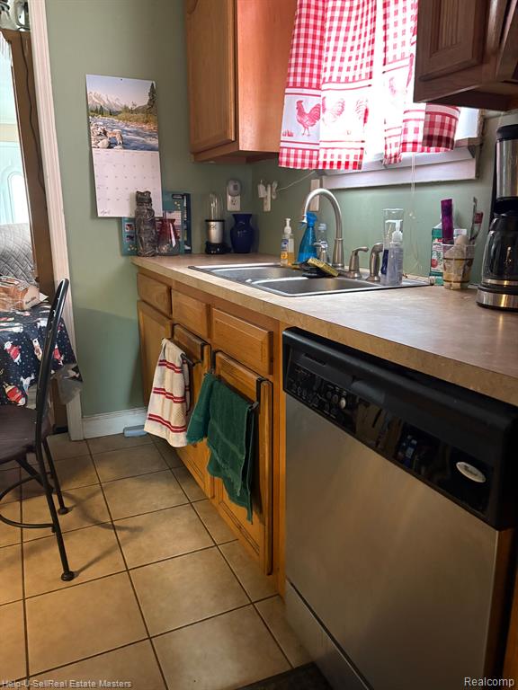 947 WATERLOO Street, St. Clair, MI 48079 — Photo 10