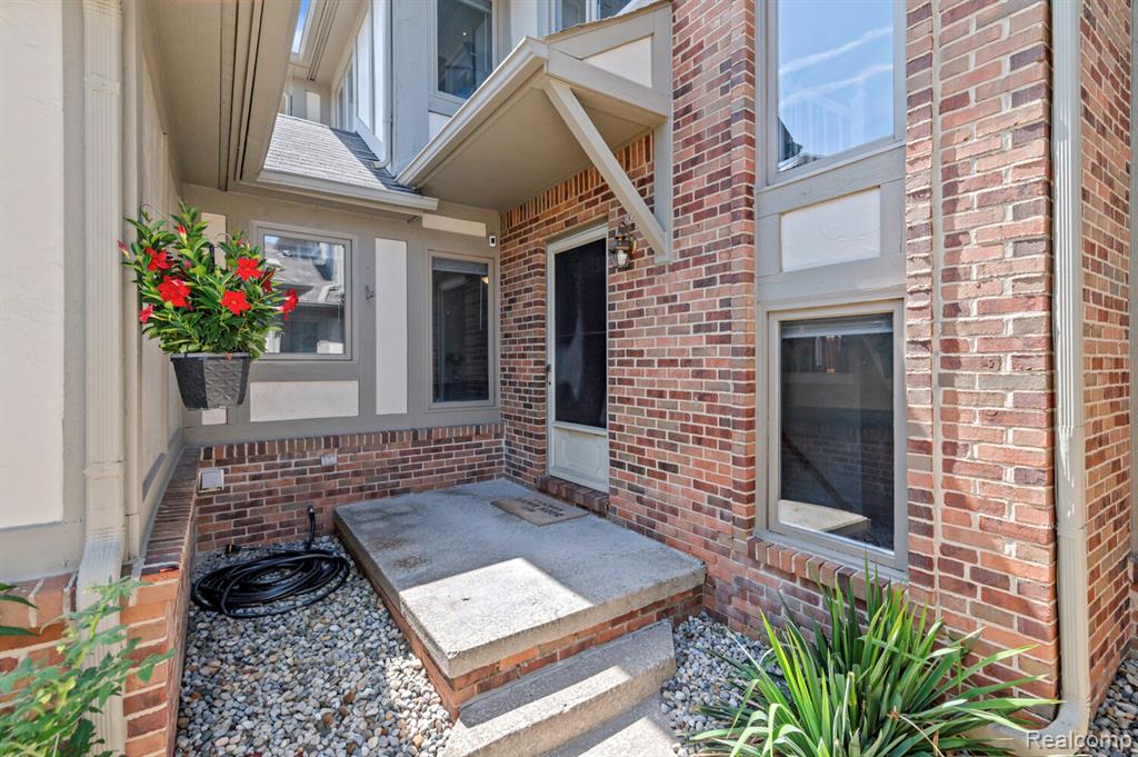 42210 Saratoga Circle, 119, Canton, MI 48187 — Photo 3