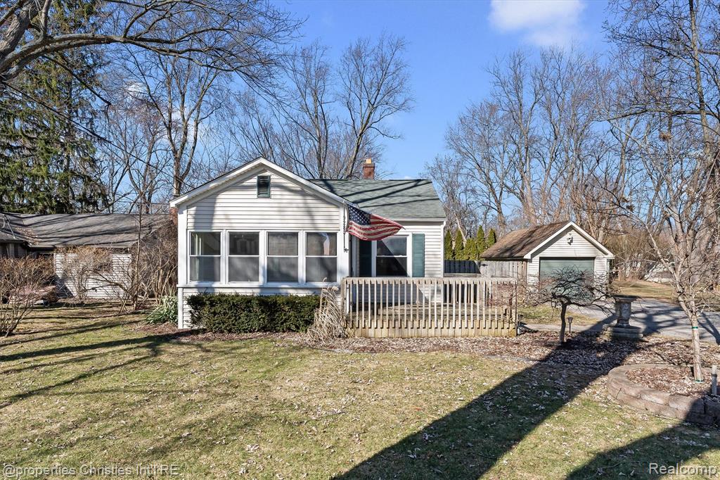 9280 Tanbay Street, Commerce Twp, MI 48382 — front exterior