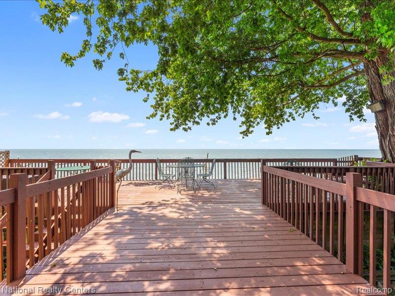 7888 Lakeshore Drive, Newport, MI 48166 — Photo 36
