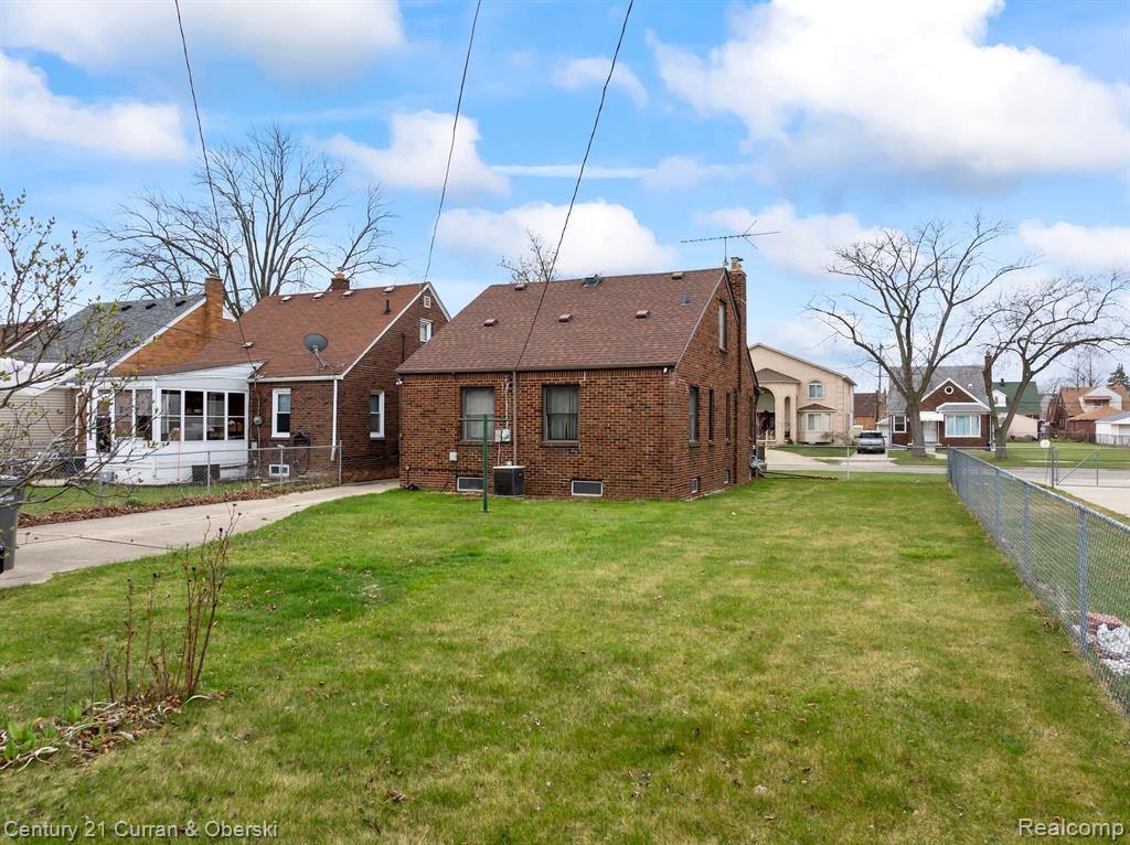 6100 HORGER Street, Dearborn, MI 48126 — Photo 9
