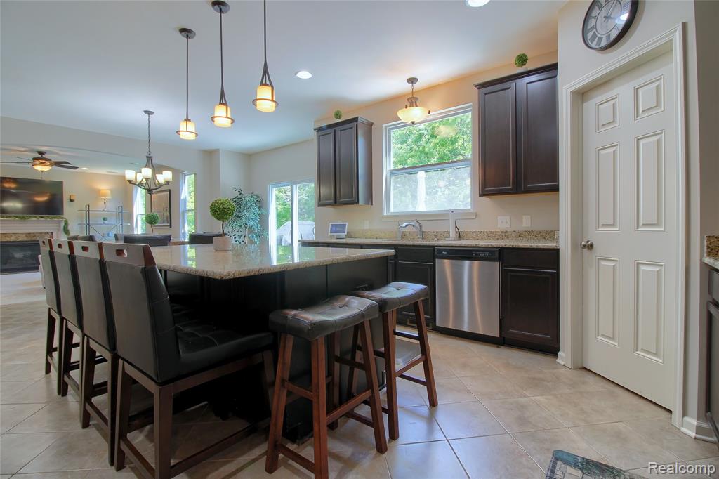 57649 Blossom Valley Trail, New Hudson, MI 48165 — Photo 18