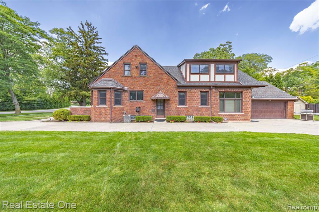8124 Huntington Road, Huntington Woods, MI — Photo 4