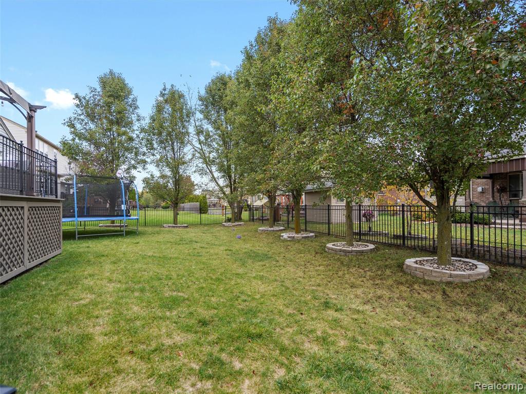 56714 Winding Creek Drive, Macomb, MI 48042 — Photo 27