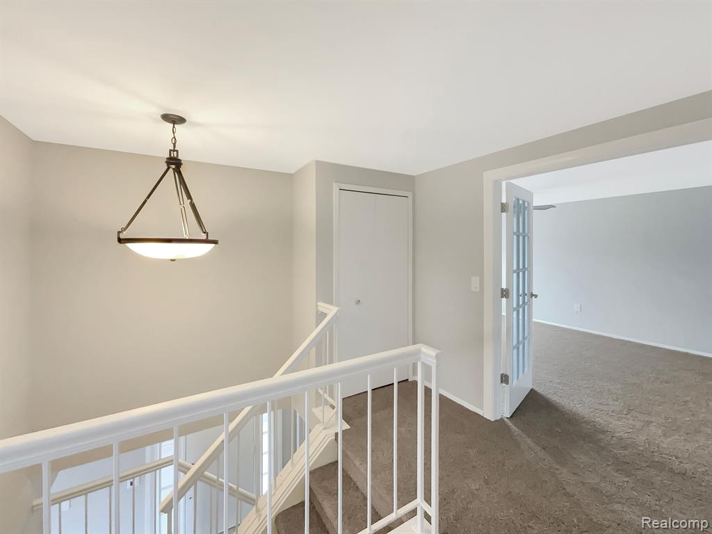 20826 W GLEN HAVEN Circle, Northville, MI 48167 — Photo 17