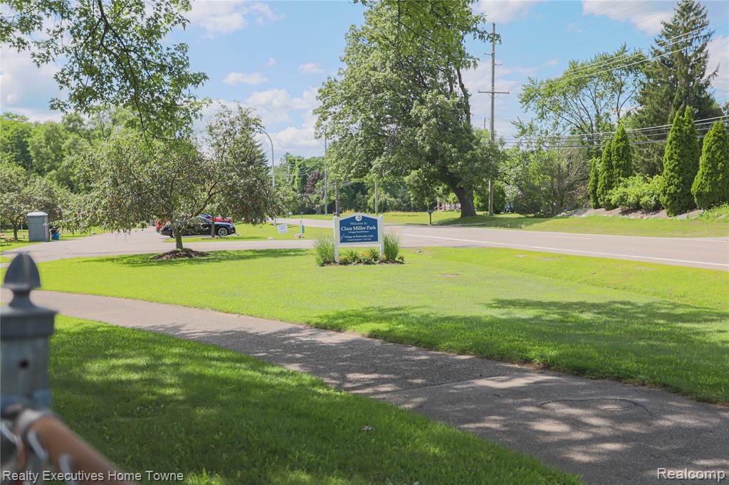 2687 Los Angeles Drive, Wolverine Lake, MI 48390 — Photo 59