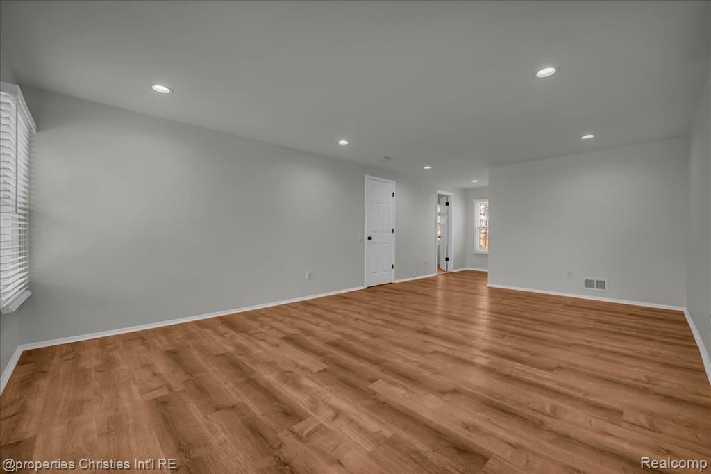 4970 Hardwoods Drive, West Bloomfield, MI 48323 — Photo 31