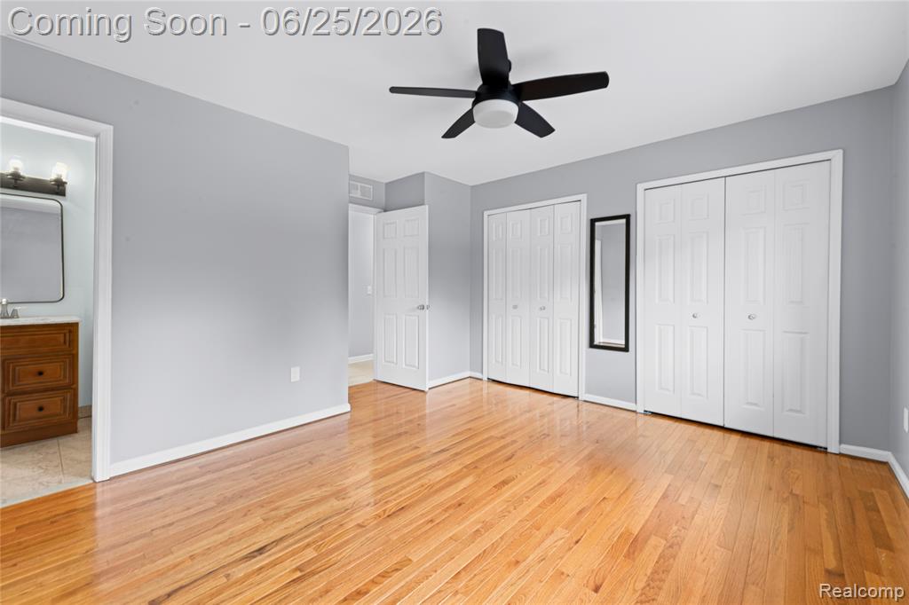 33693 Pondview Circle, Livonia, MI 48152 — Photo 13