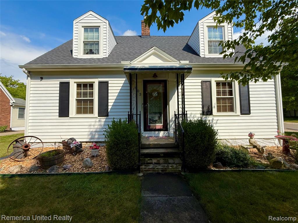 603 N Michigan Avenue, Howell, MI 48843 — front exterior
