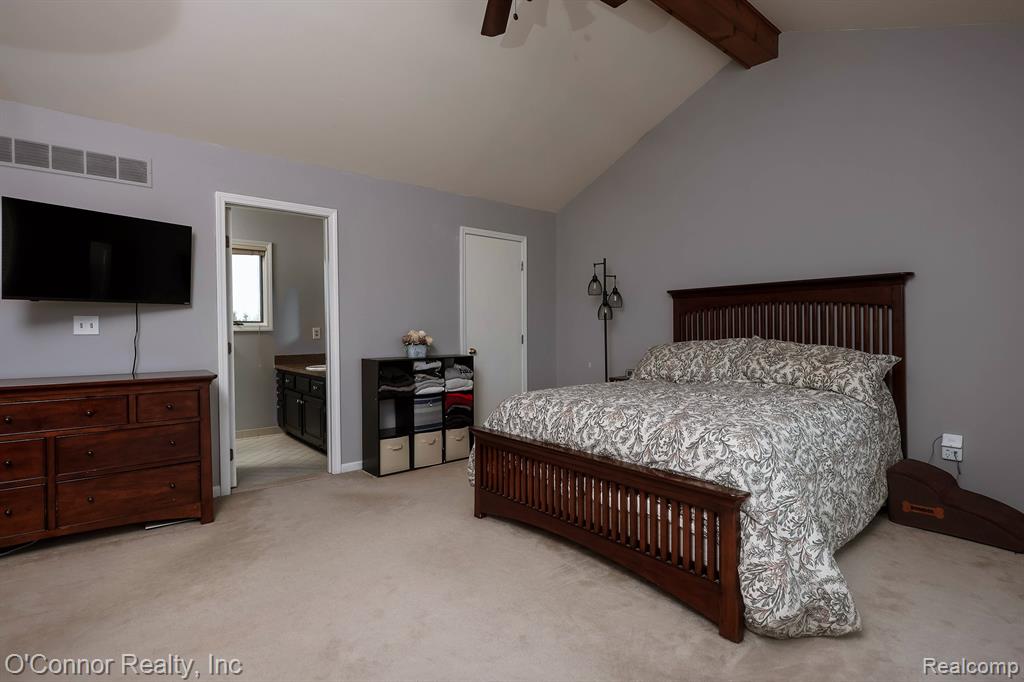 7978 Frith Road, Columbus, MI — Photo 23