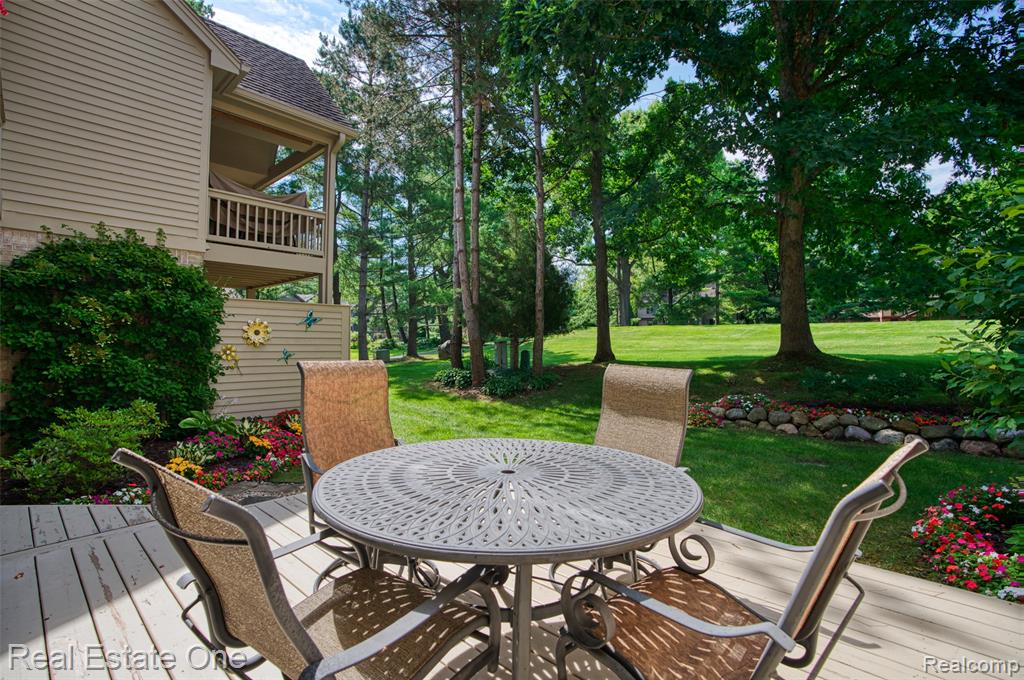 4884 Pine Eagles Court, Brighton, MI 48116 — Photo 10