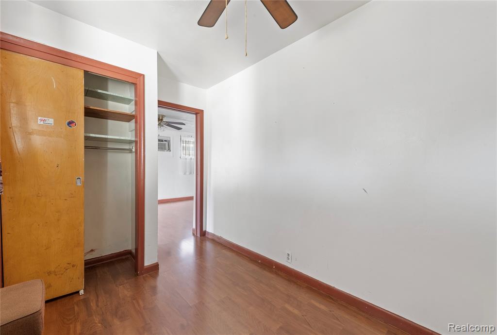 11399 Lumpkin Street, Hamtramck, MI 48212 — Photo 14