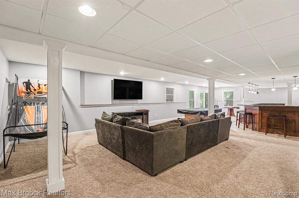 9858 Forest Ridge Drive, Clarkston, MI 48348 — Photo 38
