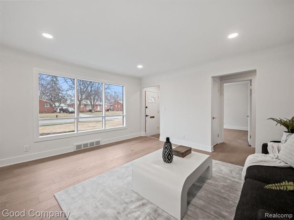16979 MARGUERITE Street, Beverly Hills, MI 48025 — Photo 5