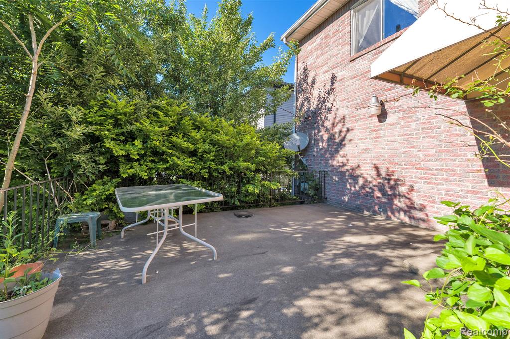 7511 Orchard Avenue, Dearborn, MI 48126 — Photo 5